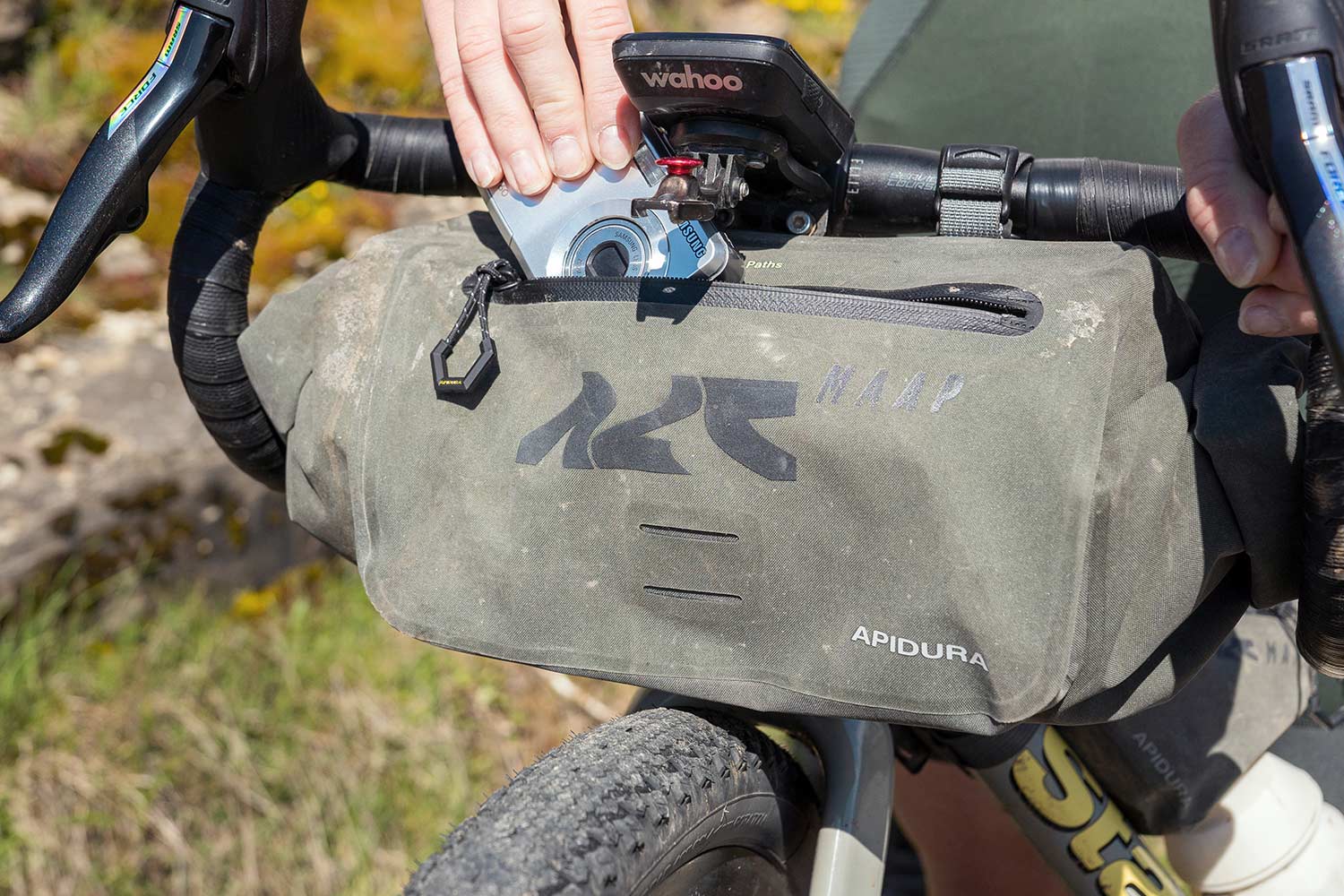 MAAP x APIDURA Alt Road Handlebar Pack - Loam